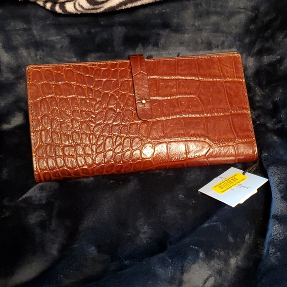 ANTONIO MELANI Handbags - Antonio Melani caramel croco leather travel wallet